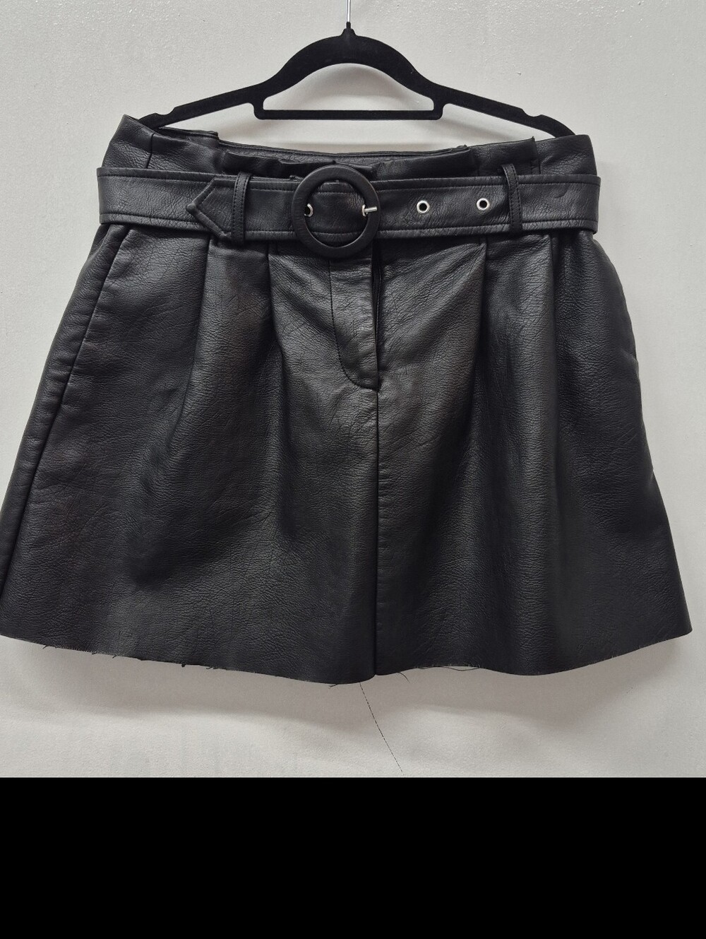 🌼5/$20 Zara Faux Leather Pleated Mini Skirt with Belt Size Medium